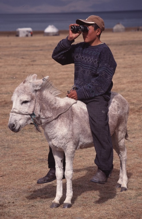 Fotografie Marc Keller Portraits Junger Mann Hirte Kirgistan Son Koel